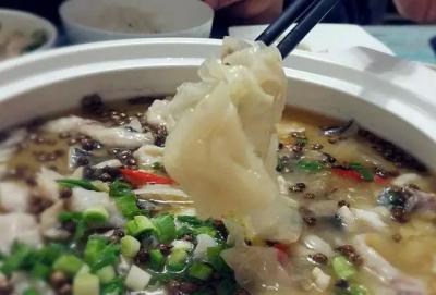 5分鐘教會(huì)你做酸菜魚，魚肉勁道更美味