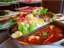 鴛鴦火鍋,美味可口的名吃 鴛鴦火鍋,美味可口的名吃