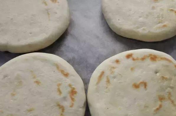 紅糖鍋盔,我的童年最愛 紅糖鍋盔,我的童年最愛