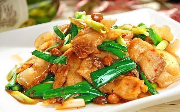 四川風(fēng)味小吃蒜苗回鍋肉,你吃過了嗎? 四川風(fēng)味小吃蒜苗回鍋肉,你吃過了嗎?