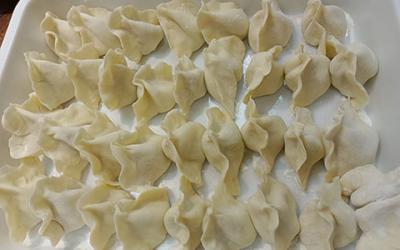 餃子制作技巧培訓(xùn)：從入門(mén)到精通